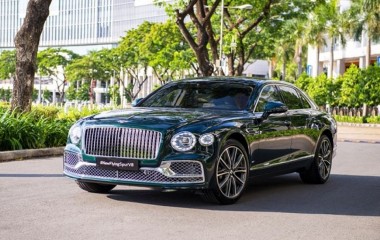 Bentley Mulliner Batur Giá 2 Triệu USD Có Gì?